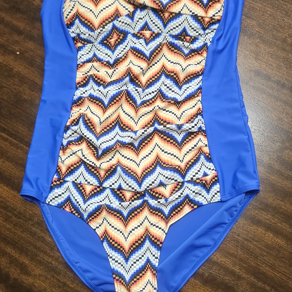 Vibrant Geometric Women's One Piece Swimsuit